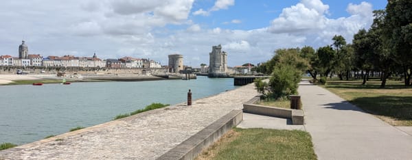 Pedals, Portside Lunch, and a Perfect La Rochelle Day