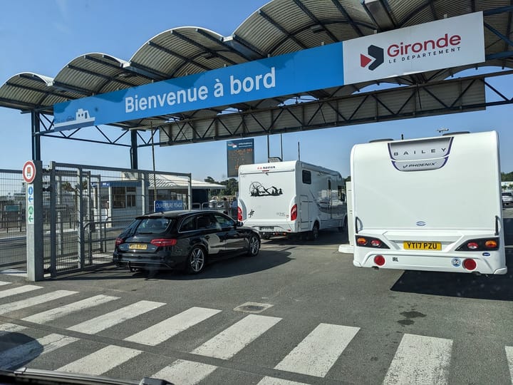 Ferry into Bac Royan Pointe de Grave