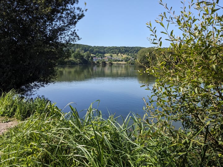 Normandie and a camp site by the ponds