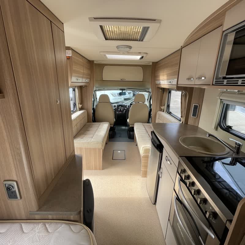 Inside view to the front