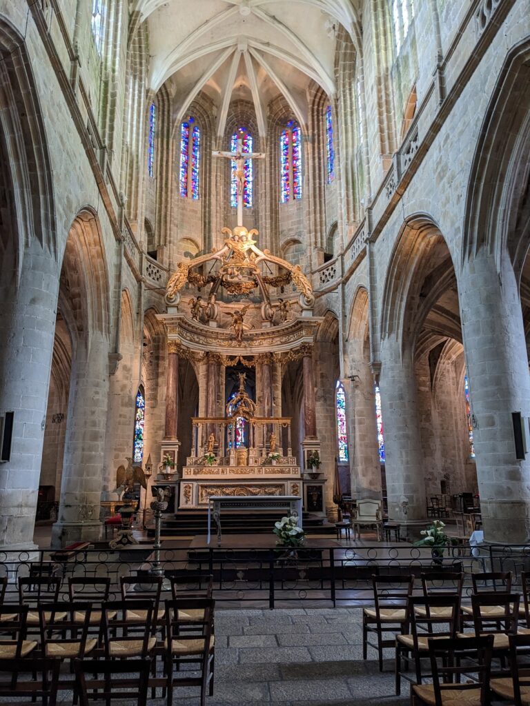 Alter of Basilique Saint-Sauveur