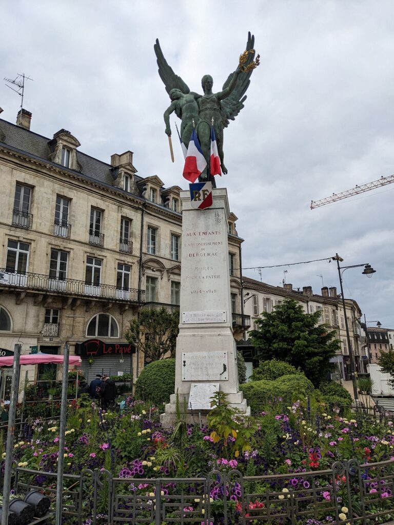 Monument Aux Morts